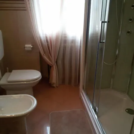 Casa Emanuela Bed & Breakfast *
